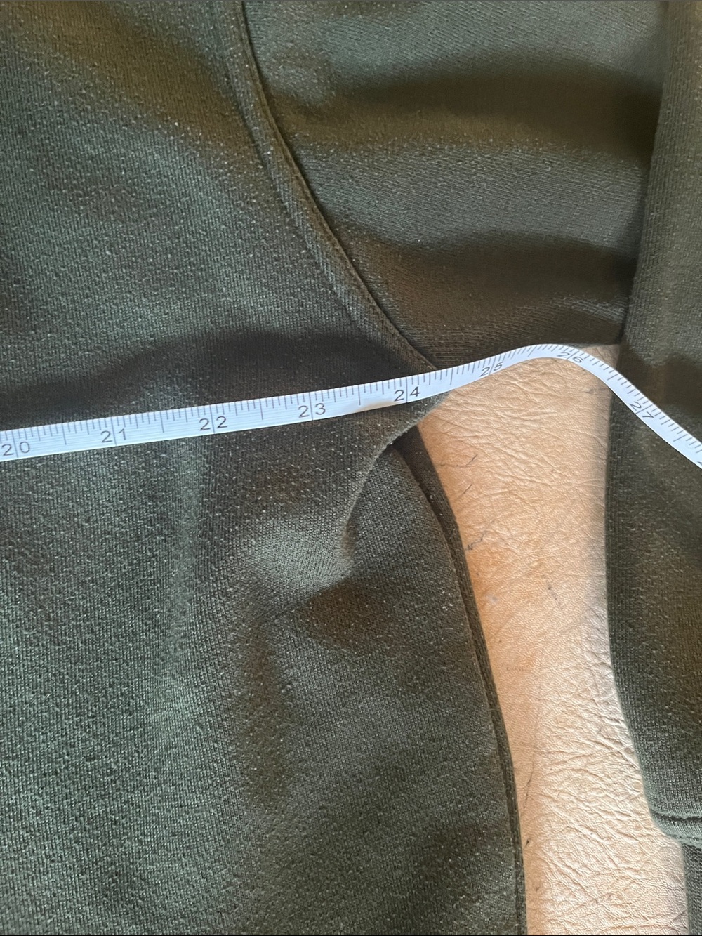 Men's vintage Randy River Olive Green Pullover Hoodie with Subtle Emblem - Picture 4 of 7